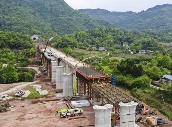 渝黔高速建設(shè)中